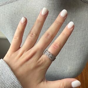 Chic Silver Band Ring